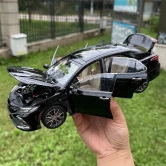 ������ Toyota Camry XV70 (2021) �������.1:18 3