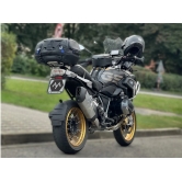����� ������ ����� BMW Motorrad Small Rear Bag, 35-42 Liter 650/700/750GS � F800 � F900R/XR/RT � S1000XR � R1200-1250GS/GSA/R/RS/RT � K1600 77495A0E758